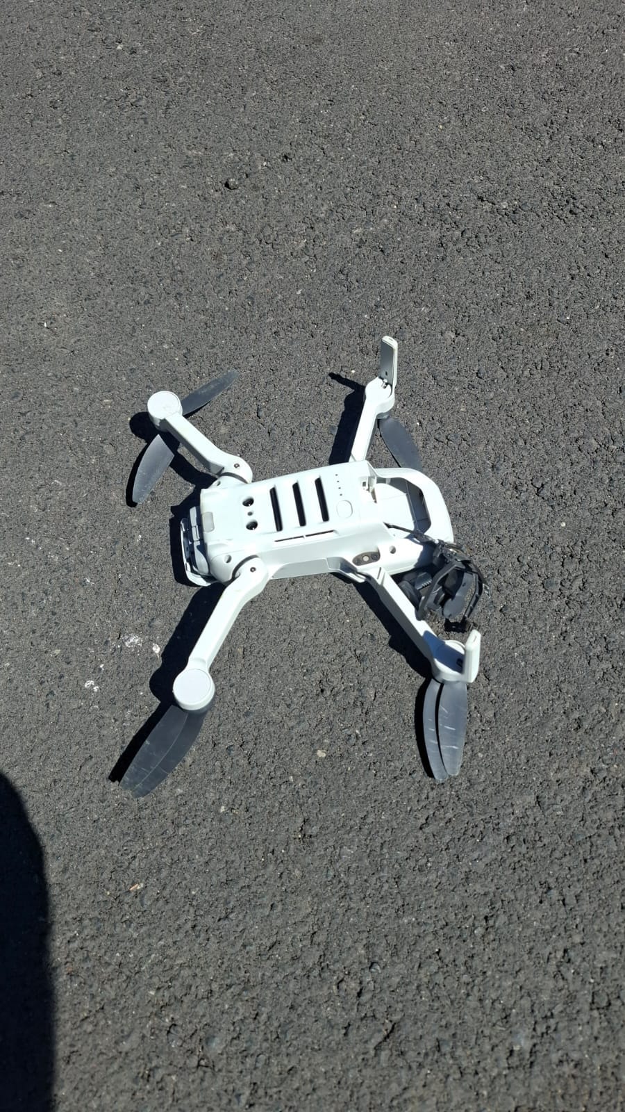 Drone accidentado en el asfalto — reparación por caída Technical Drone Guatemala